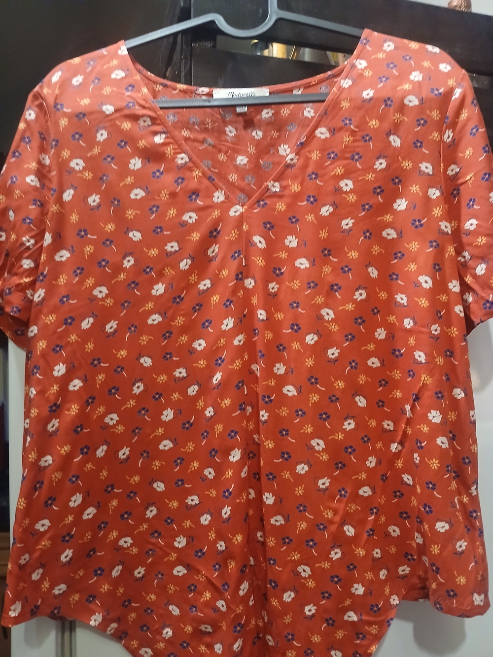 Madewell Red Floral V-Neck Women’s Top
